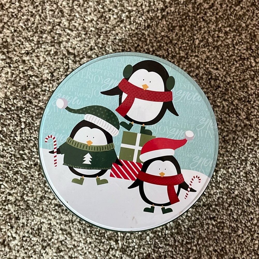 Holiday tin
